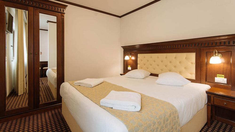 Hotel Alpin Rarau 坎普朗莫道尼斯 外观 照片