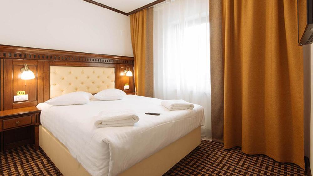 Hotel Alpin Rarau 坎普朗莫道尼斯 外观 照片