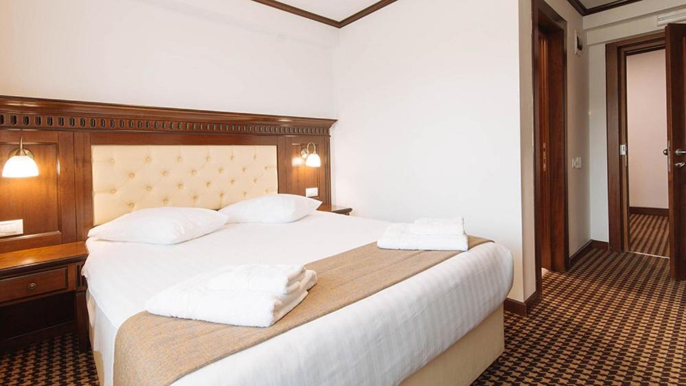 Hotel Alpin Rarau 坎普朗莫道尼斯 外观 照片